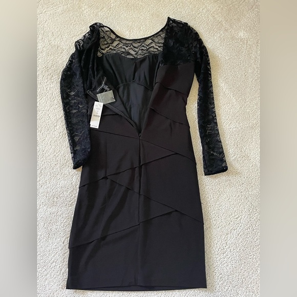 Rare WHBM lace illusion slimming dress NWT - Picture 3 of 6